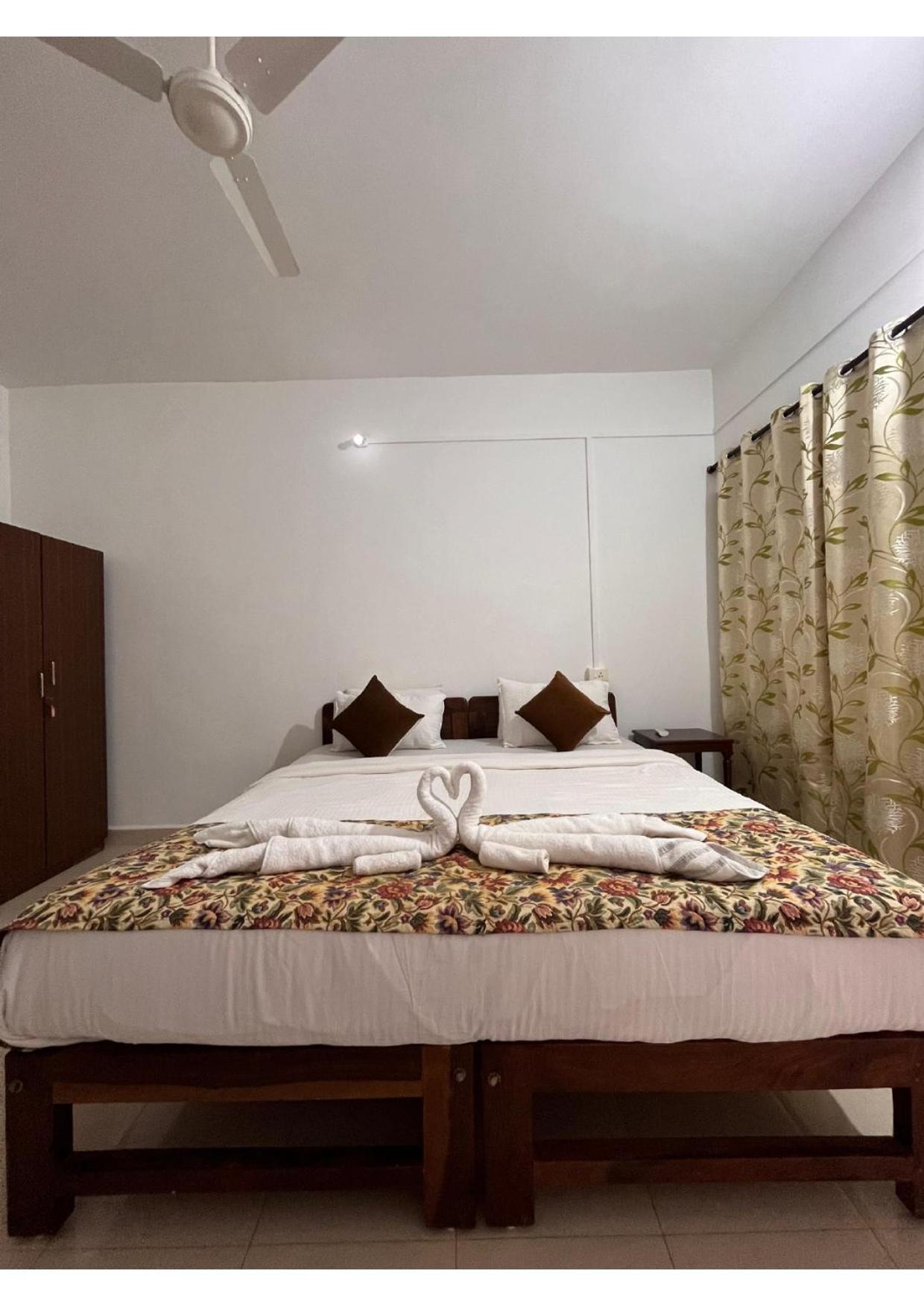 Sea 2000 Resort Canacona Bagian luar foto